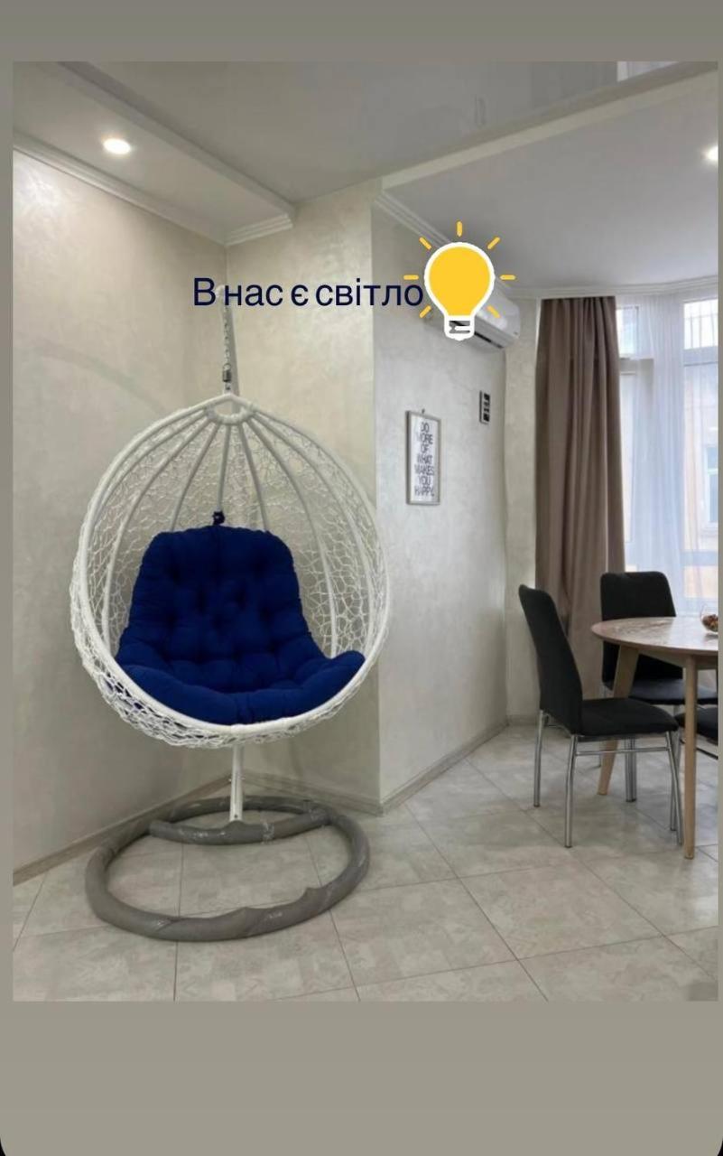 Apartment In Khmelnytsky Street 利沃夫 外观 照片