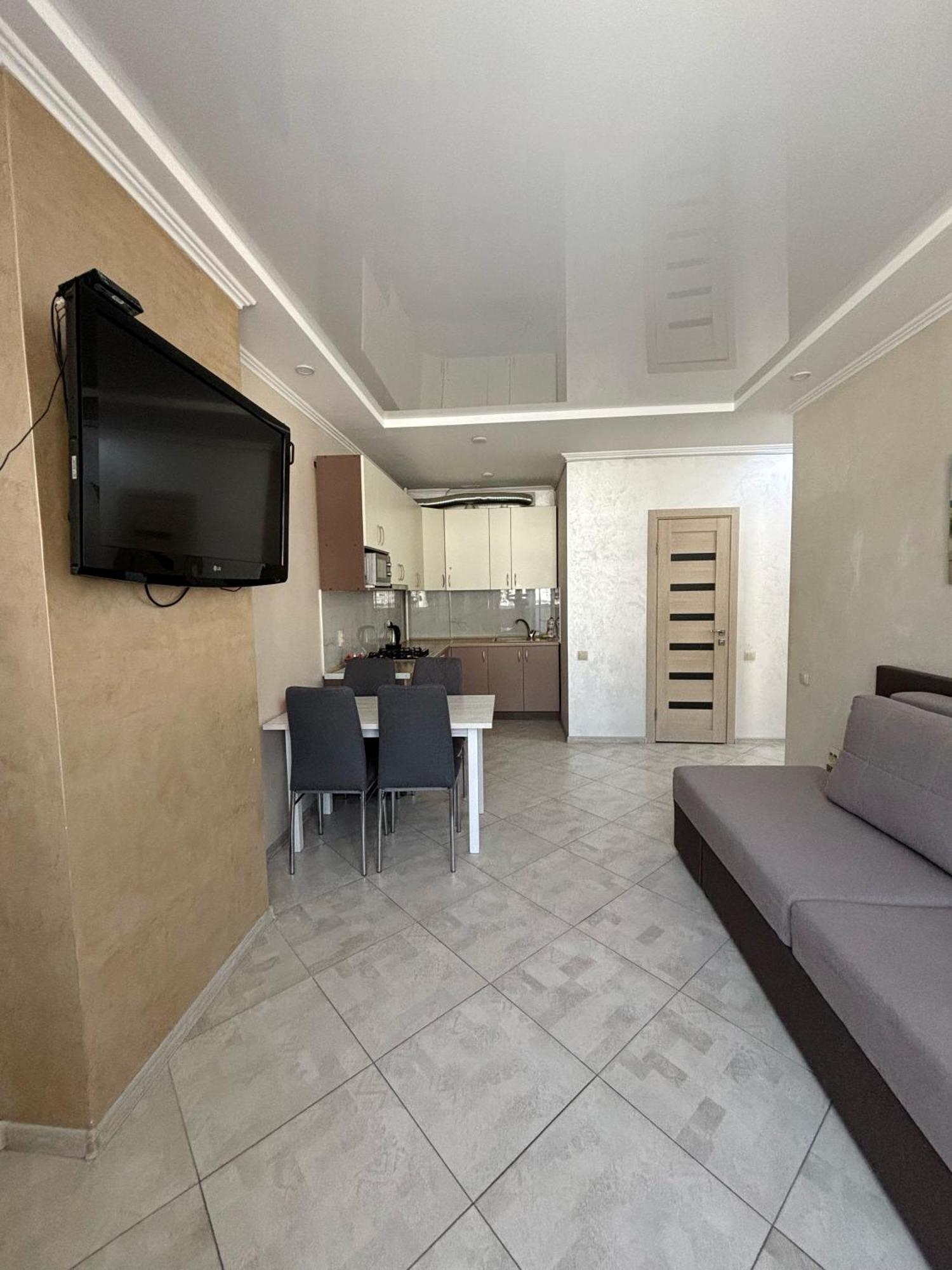 Apartment In Khmelnytsky Street 利沃夫 外观 照片