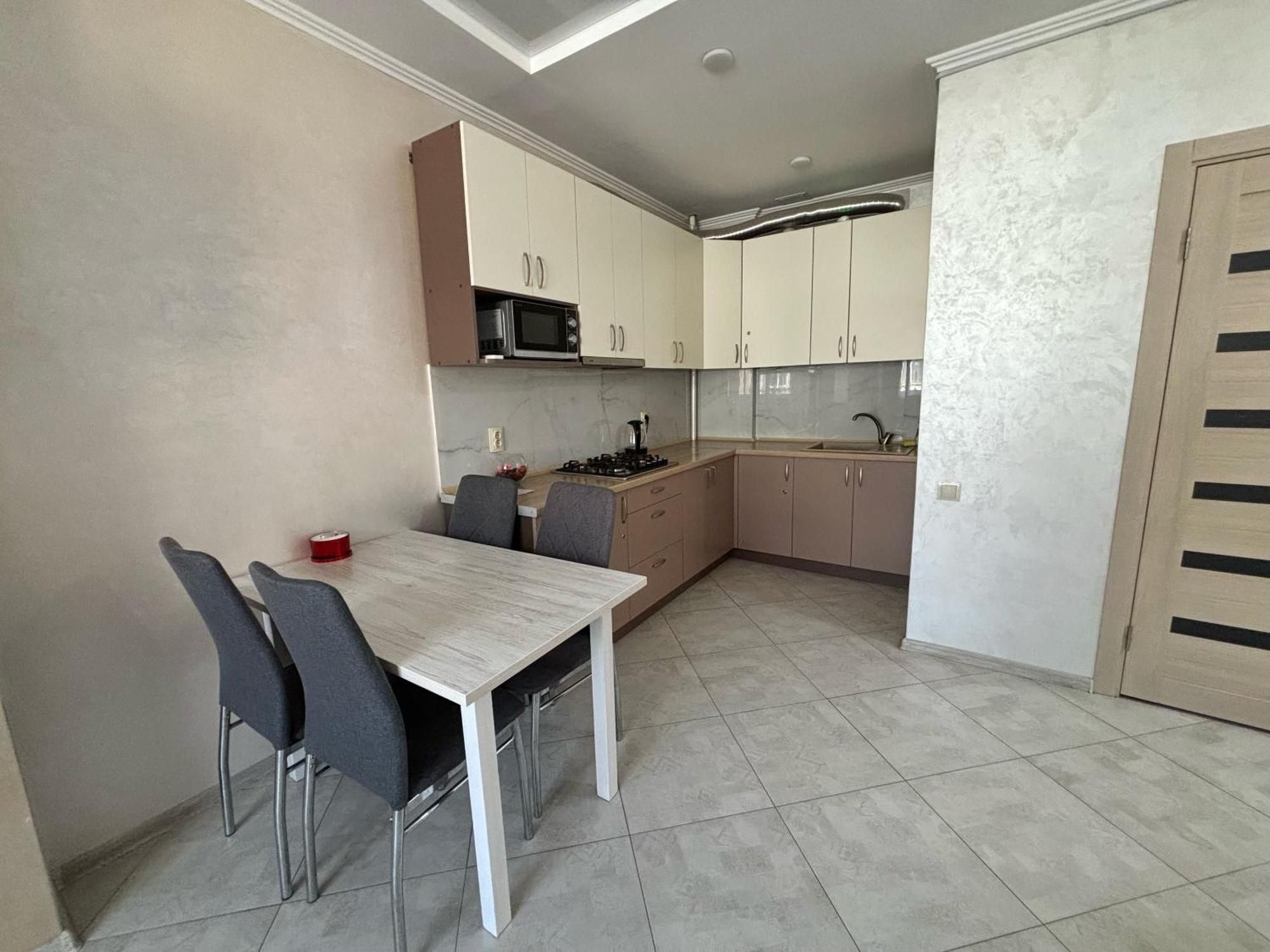 Apartment In Khmelnytsky Street 利沃夫 外观 照片